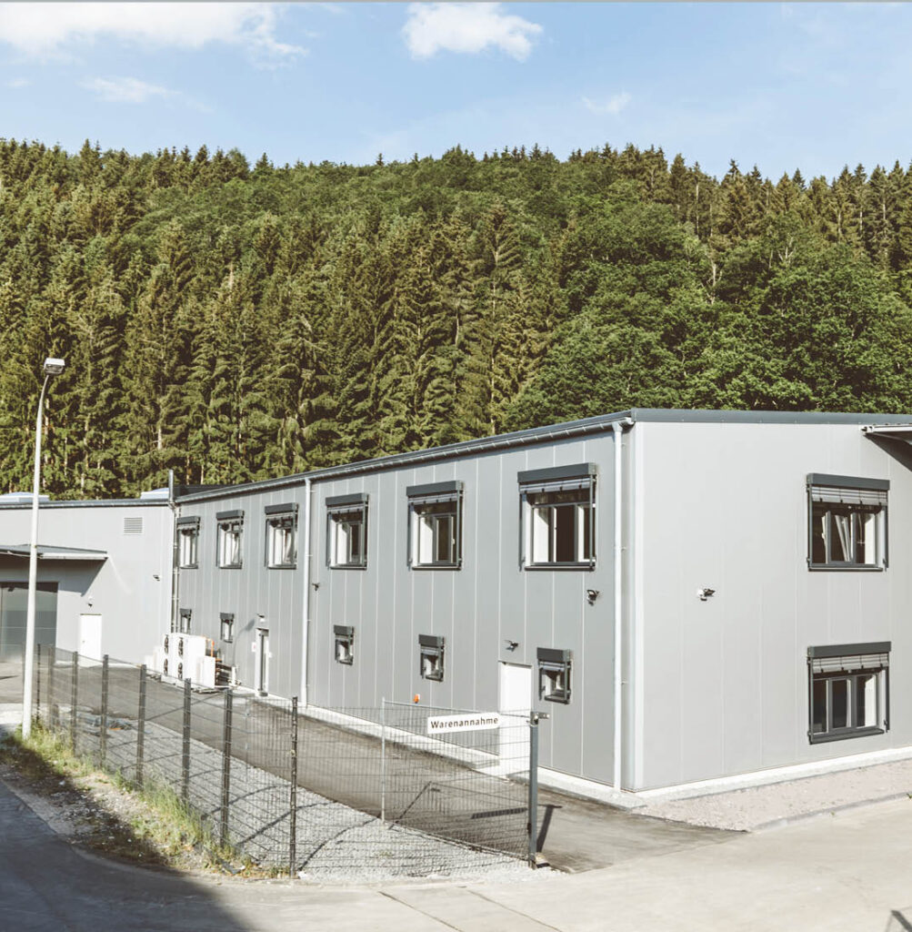 Neues Büro-, Produktions- und Lagergebäude